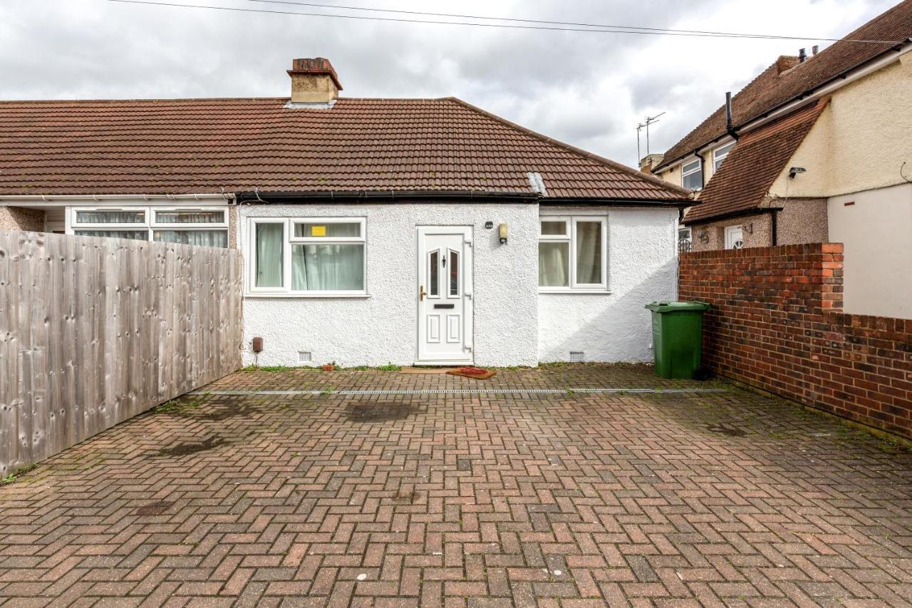 Dartford, Kent - Modern 2Bd 2Bath En-Suite Bungalow M25 Bluewater מראה חיצוני תמונה